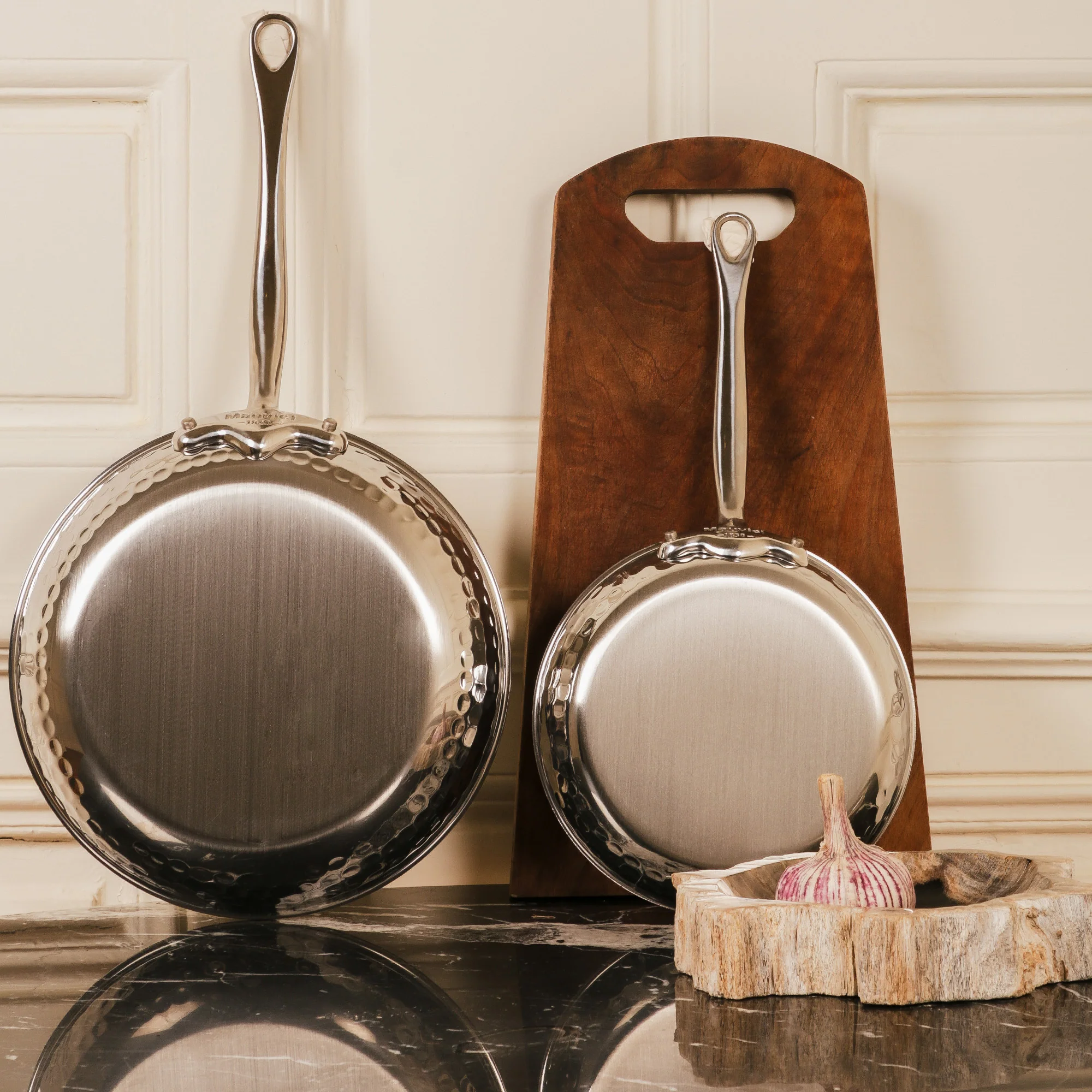 Mauviel M'ELITE Hammered 5-Ply 2-Piece Nonstick Frying Pan Set With Cast Stainless Steel Handles - Image 4